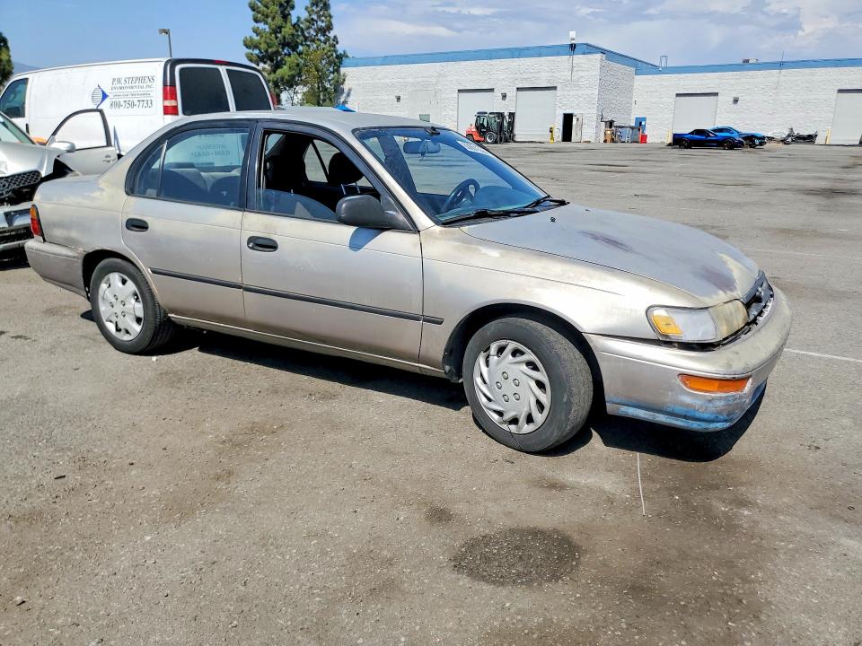 Photo 4 from auction – 1994 TOYOTA COROLLA with VIN 1NXAE09B5RZ219032