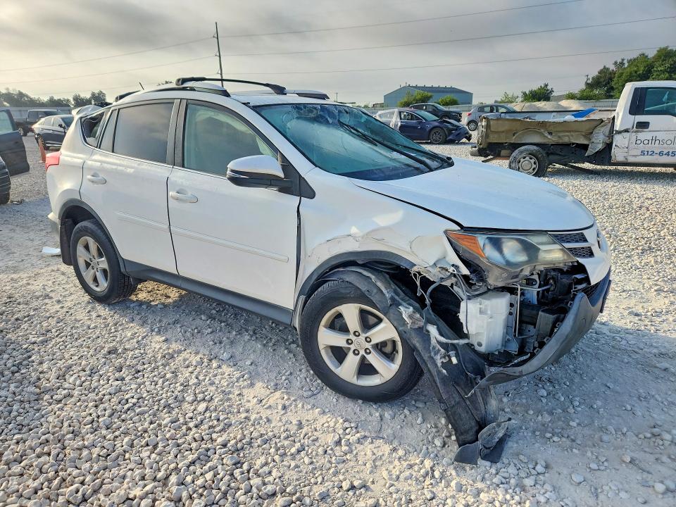 Photo 4 from auction – 2013 TOYOTA RAV4 with VIN JTMWFREVXD5016278