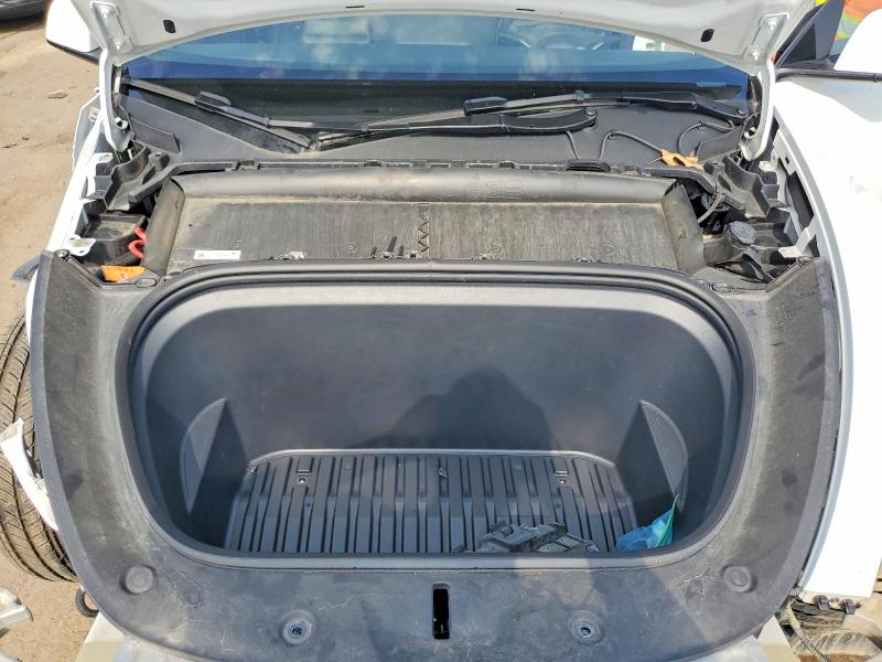 Фото 11 с аукциона – 2024 TESLA MODEL Y с VIN 7SAYGDEE9RF129057