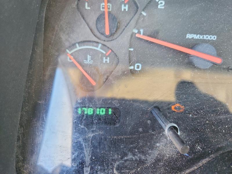 Photo 9 from auction – 2002 DODGE DAKOTA with VIN 1B7GL32XX2S708622