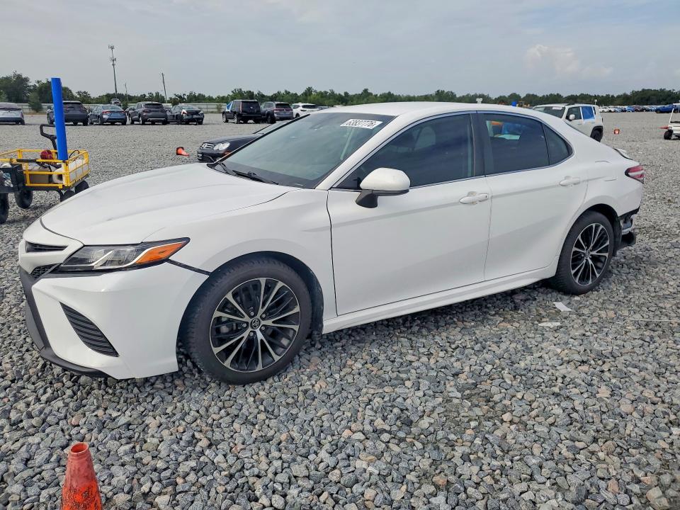 TOYOTA CAMRY 2020 with VIN 4T1G11AK4LU875396 - Photo from auction