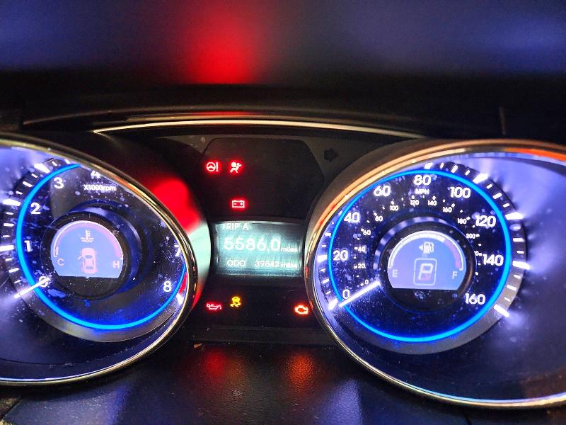 Photo 9 from auction – 2014 HYUNDAI SONATA with VIN 5NPEB4AC6EH859605