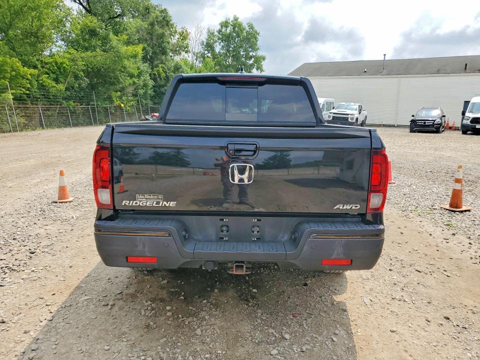 Photo 6 from auction – 2017 HONDA RIDGELINE with VIN 5FPYK3F81HB002730