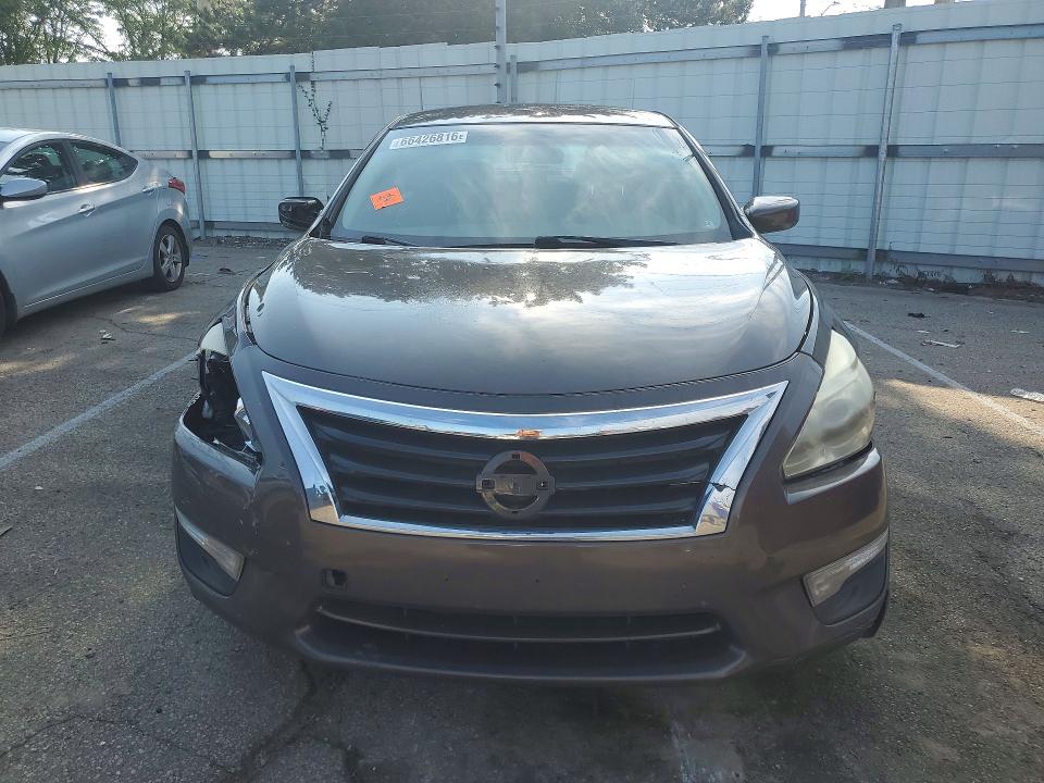 Снимка 5 от търг – 2015 NISSAN ALTIMA с VIN 1N4AL3AP3FC474806