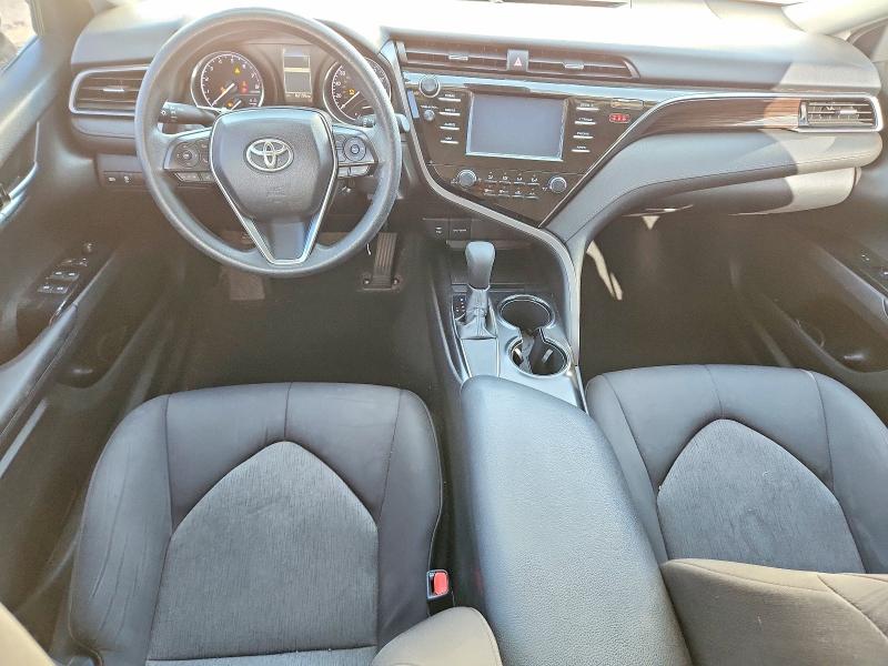 Снимка 8 от търг – 2019 TOYOTA CAMRY с VIN 4T1B11HK3KU165680