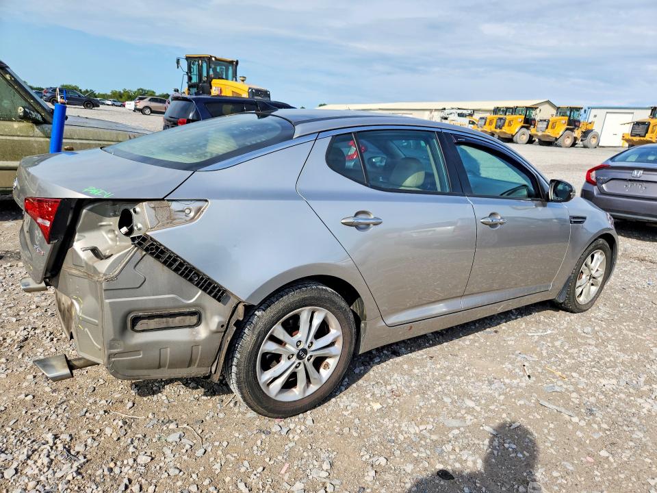 Photo 3 from auction – 2011 KIA OPTIMA with VIN KNAGN4A78B5176901