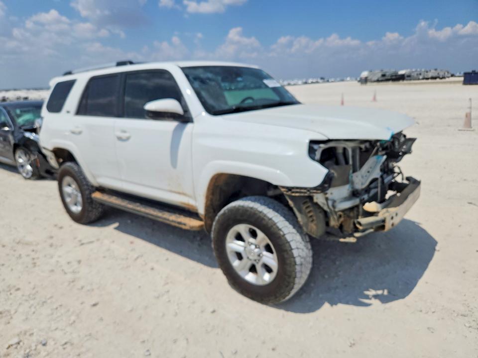 Photo 4 from auction – 2023 TOYOTA 4RUNNER with VIN JTEMU5JR3P6131460