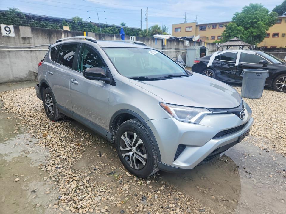 Photo 4 from auction – 2016 TOYOTA RAV4 with VIN 2T3BFREV3GW445077