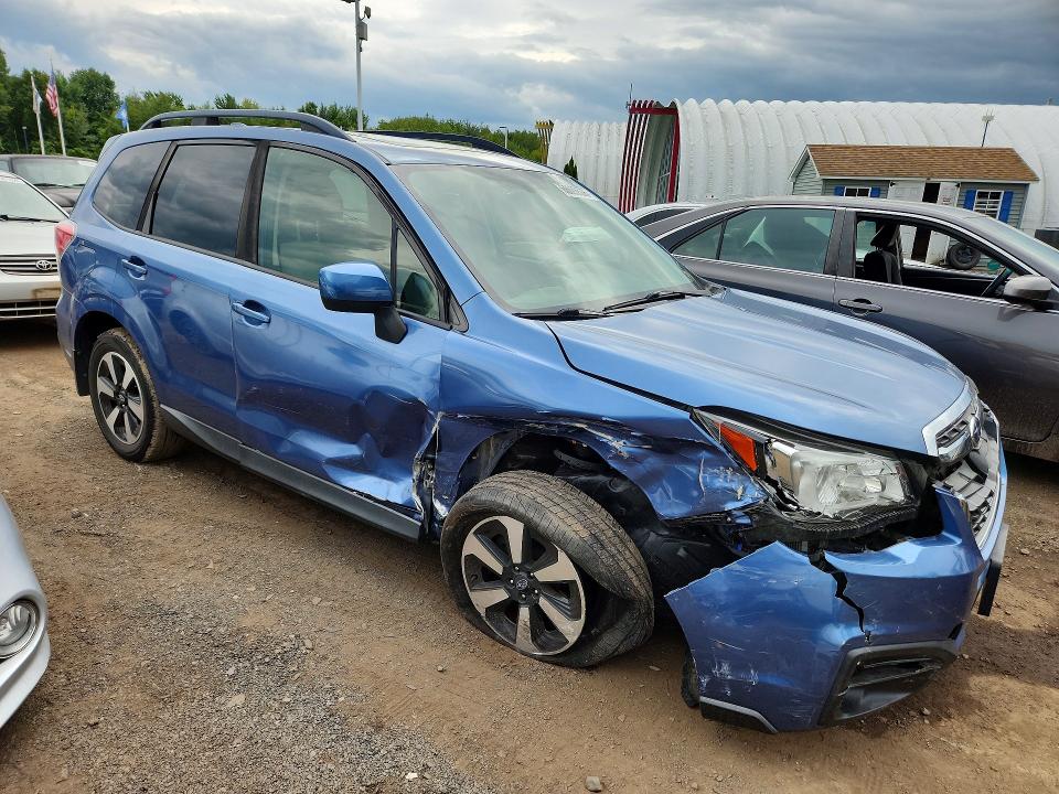 Photo 4 from auction – 2018 SUBARU FORESTER with VIN JF2SJAECXJH456591