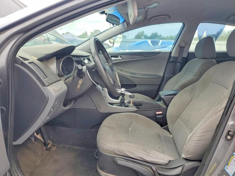 Photo 7 from auction – 2011 HYUNDAI SONATA with VIN 5NPEB4AC3BH119988