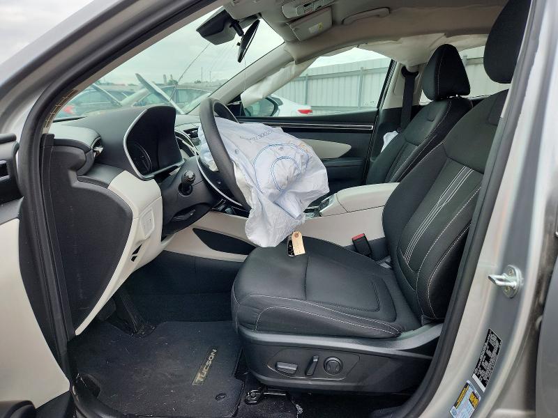 Photo 7 from auction – 2023 HYUNDAI TUCSON with VIN 5NMJBCAE3PH193345