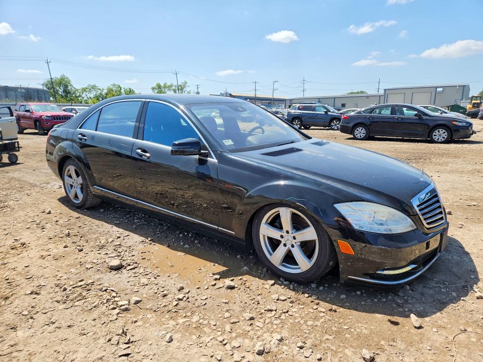 Photo 4 from auction – 2010 MERCEDES-BENZ S with VIN WDDNG7BB7AA356987
