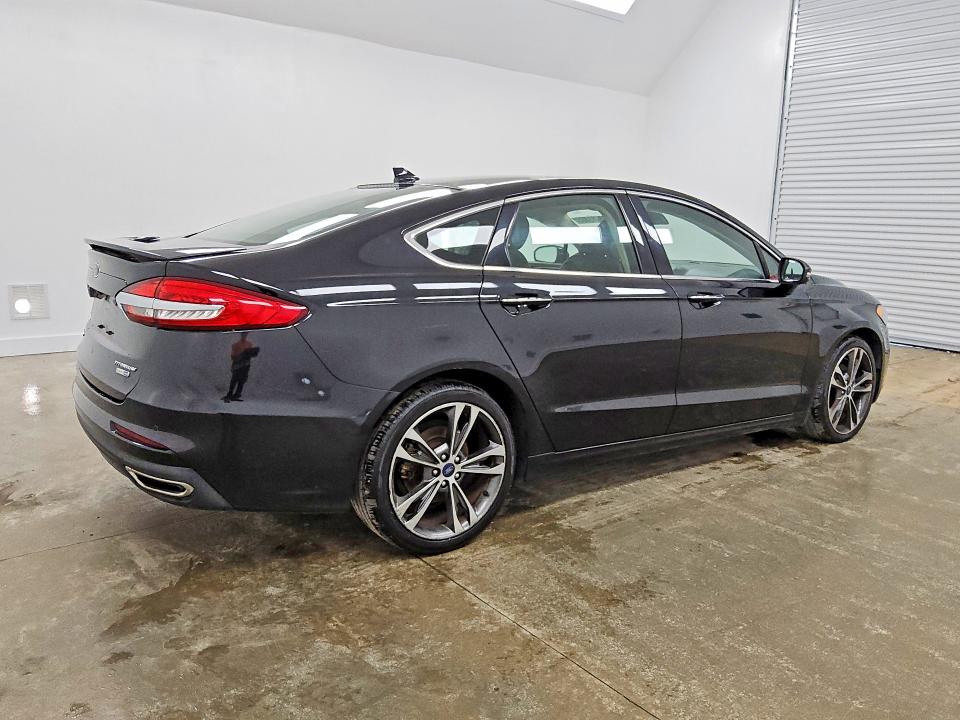 Photo 3 from auction – 2020 FORD FUSION with VIN 3FA6P0D90LR118252