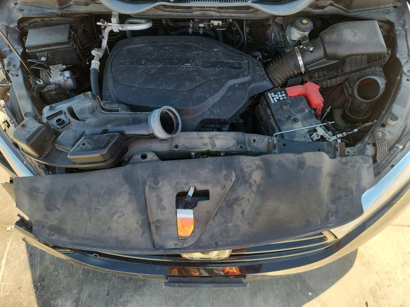 Photo 12 from auction – 2022 HONDA ODYSSEY with VIN 5FNRL6H79NB014605