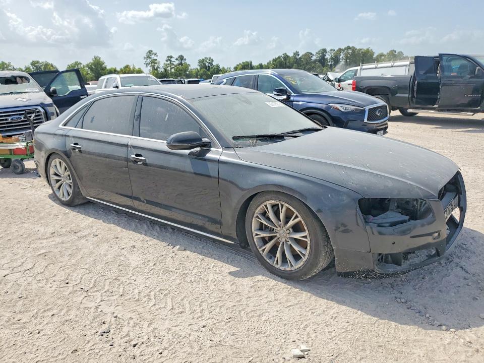 صورة رقم 4 من المزاد - 2011 AUDI A8 مع VIN WAURVAFD9BN011302