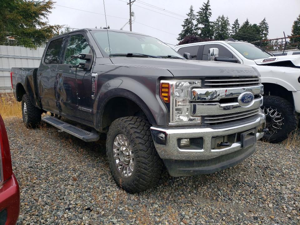 Foto 4 de la subasta – 2018 FORD F350 con VIN 1FT8W3BT7JEC80336
