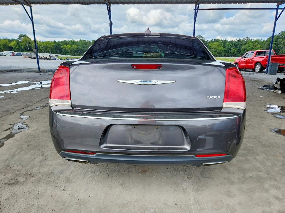 Photo 6 from auction – 2015 CHRYSLER 300 with VIN 2C3CCAAG1FH929905