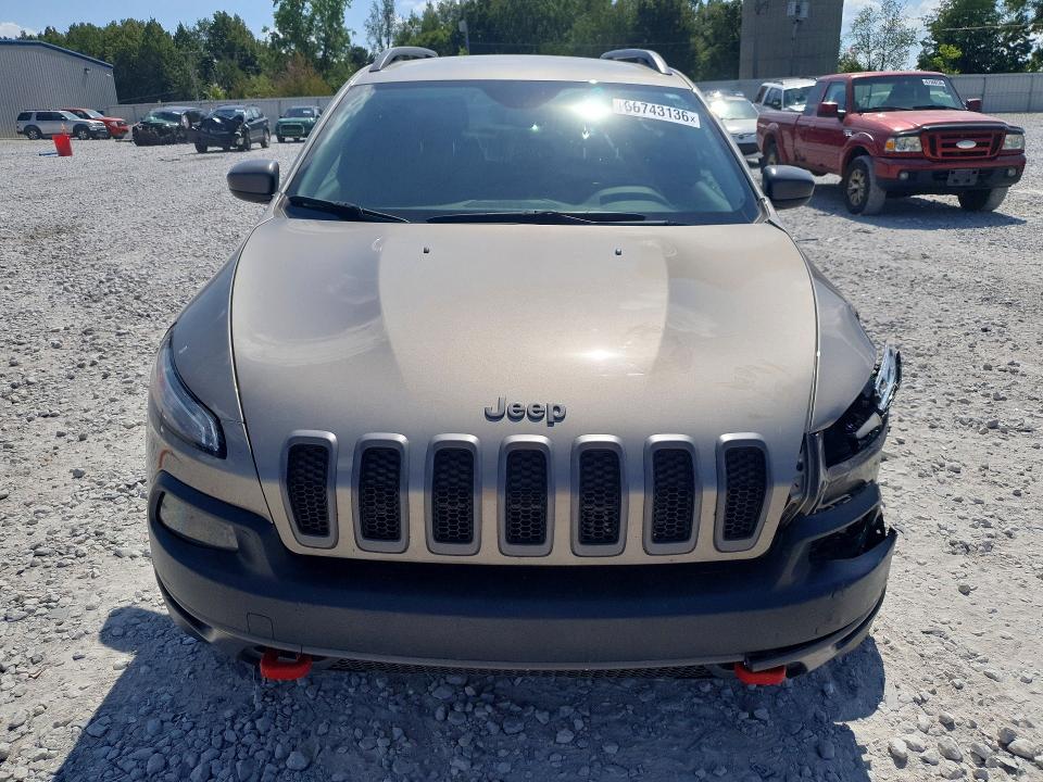 Photo 5 from auction – 2016 JEEP CHEROKEE with VIN 1C4PJMBS0GW377730
