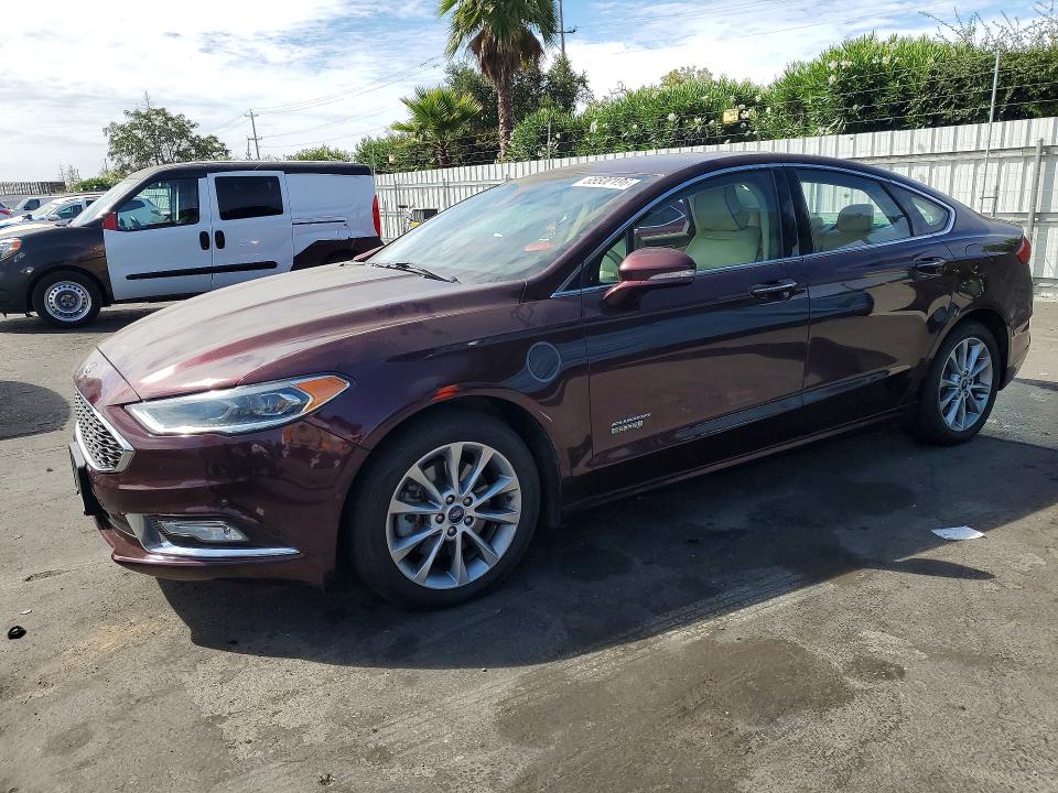 FORD FUSION 2017 with VIN 3FA6P0SU3HR171185 - Photo from auction