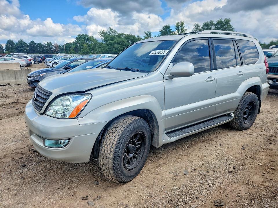 LEXUS GX 2004 with VIN JTJBT20X140043824 - Photo from auction