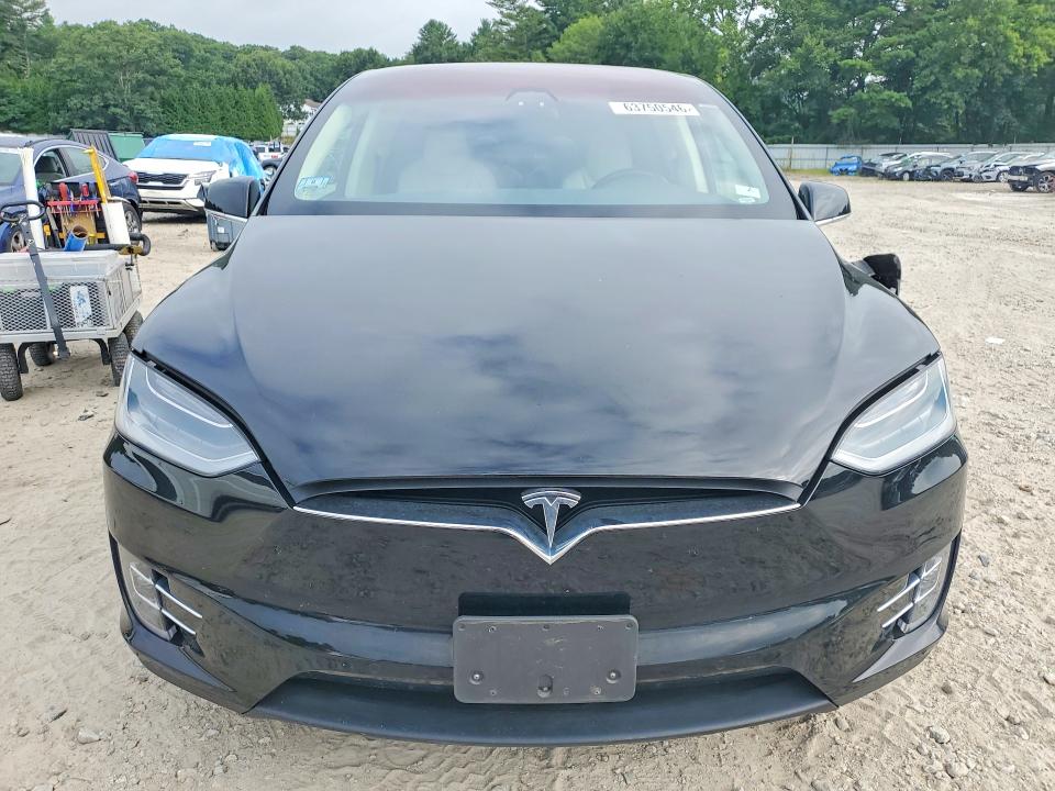 Photo 5 from auction – 2018 TESLA MODEL X with VIN 5YJXCBE28JF088682