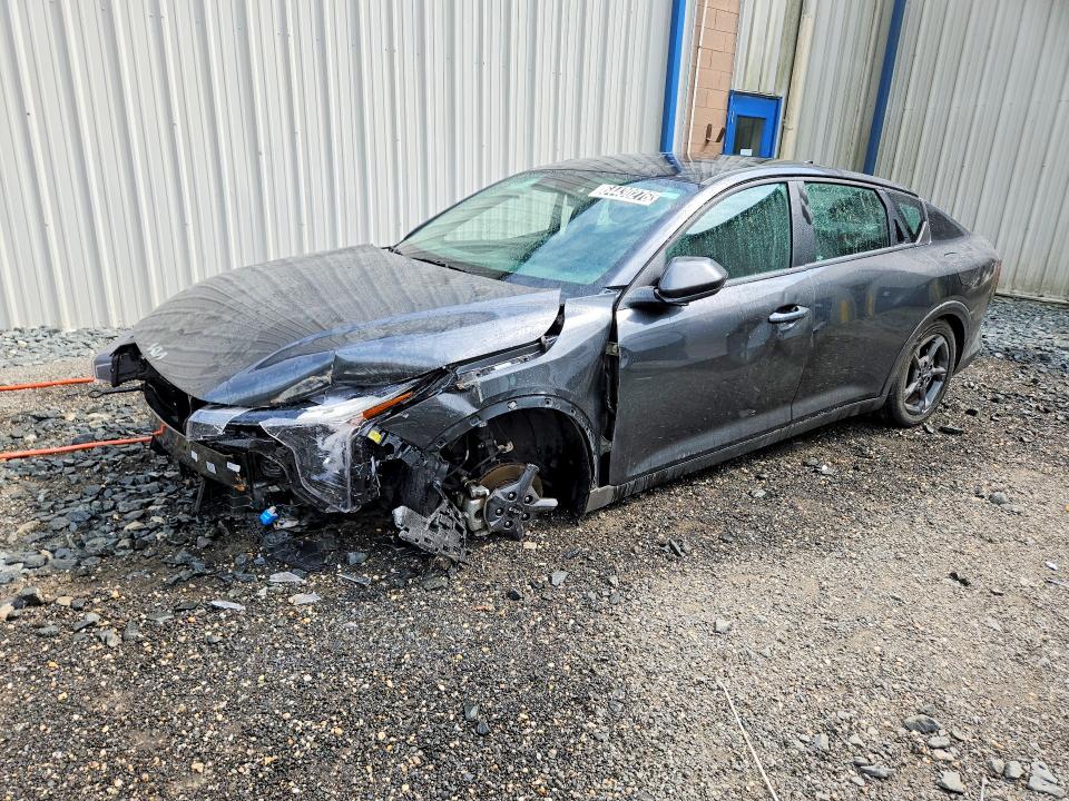 KIA K4 2025 with VIN 3KPFT4DE4SE086809 - Photo from auction