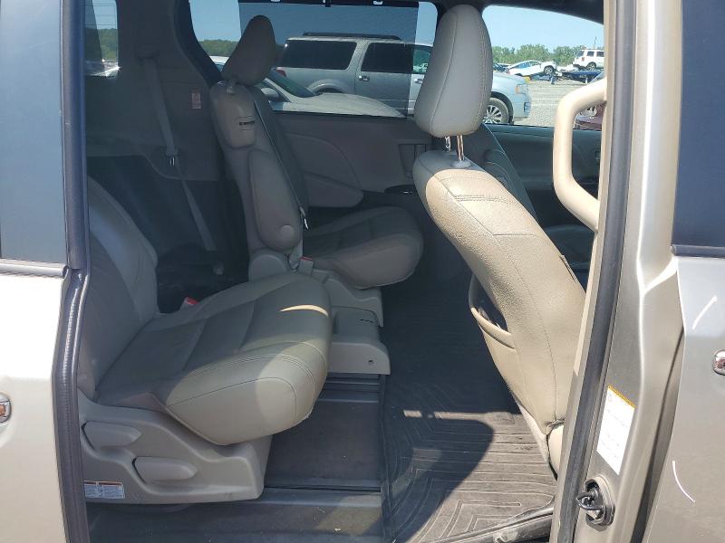 Photo 11 from auction – 2017 TOYOTA SIENNA with VIN 5TDYZ3DC4HS772086