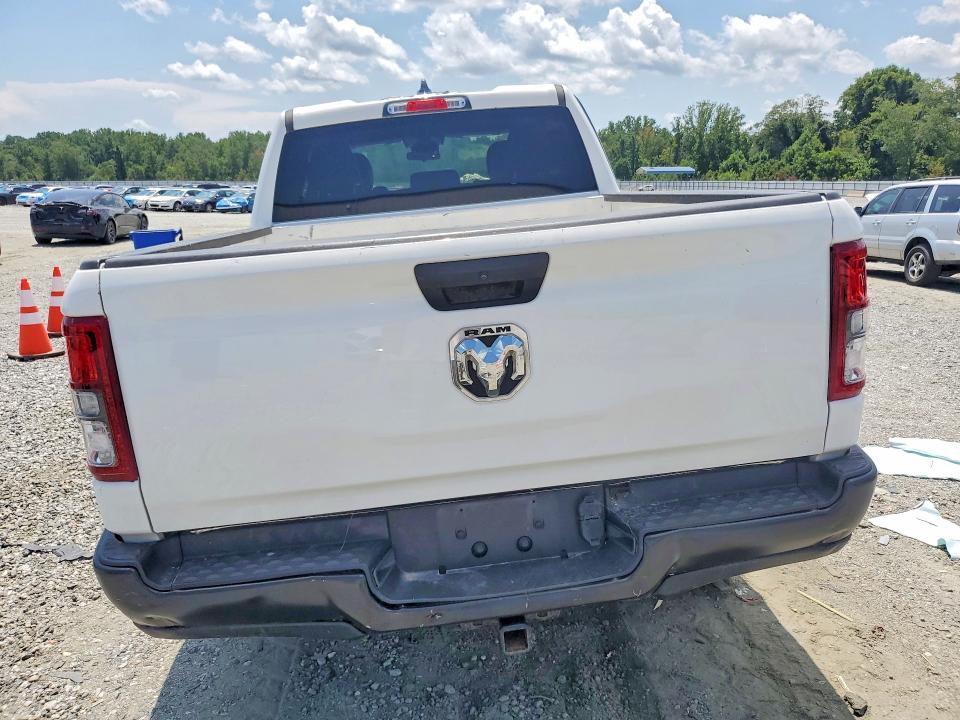 Zdjęcie 6 z aukcji – 2023 RAM 1500 z VIN 1C6SRECG9PN515796