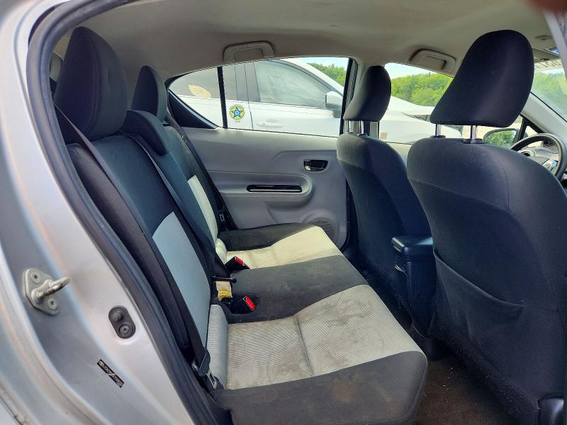 Photo 10 from auction – 2012 TOYOTA PRIUS C with VIN JTDKDTB35C1509232