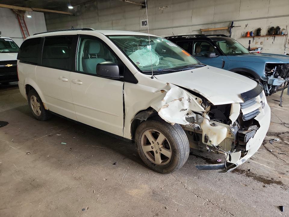 Photo 4 from auction – 2010 DODGE GRAND CARAVAN with VIN 2D4RN4DE5AR265044