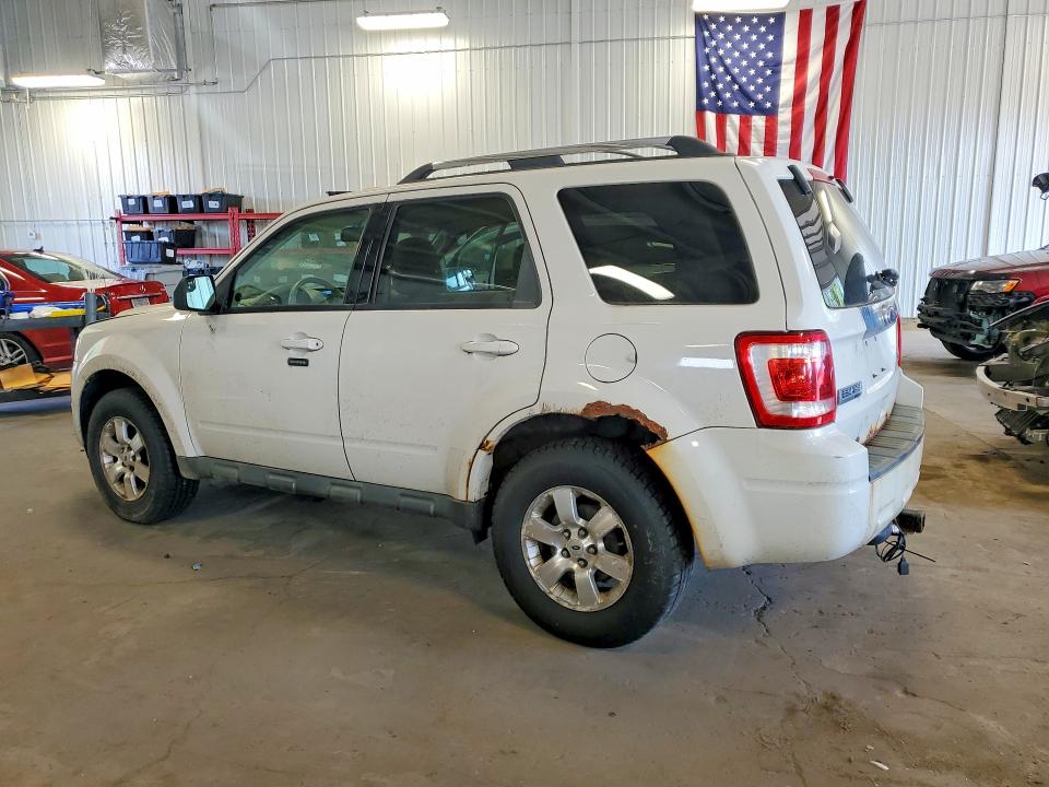 Photo 2 from auction – 2010 FORD ESCAPE with VIN 1FMCU9EG2AKC22049