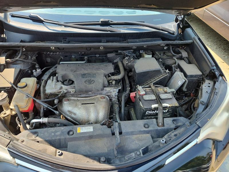 Photo 12 from auction – 2017 TOYOTA RAV4 with VIN 2T3BFREV1HW654528