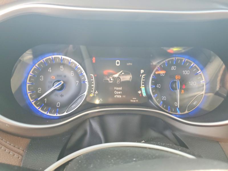 Photo 9 from auction – 2018 CHRYSLER PACIFICA with VIN 2C4RC1GG1JR354365
