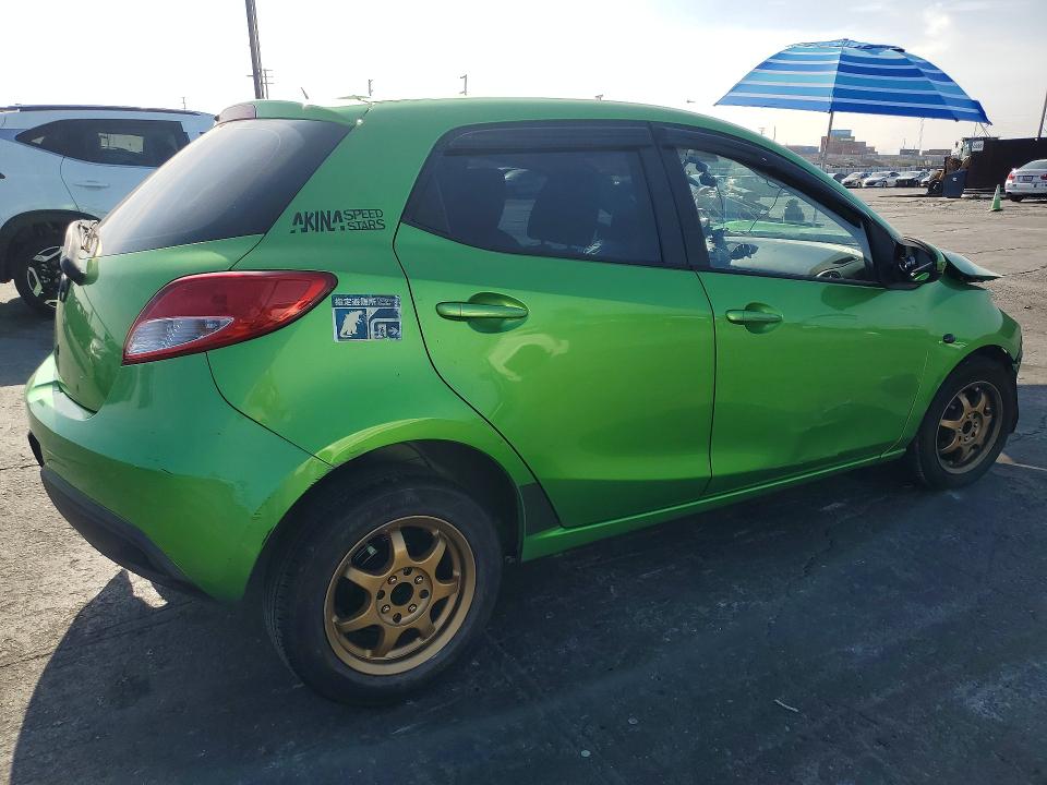 Photo 3 from auction – 2011 MAZDA MAZDA2 with VIN JM1DE1HZ6B0108038