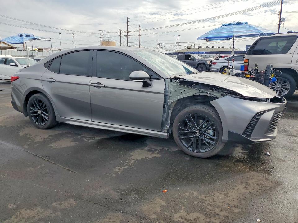 Photo 4 from auction – 2026 TOYOTA CAMRY with VIN 4T1DAACKXTU653770