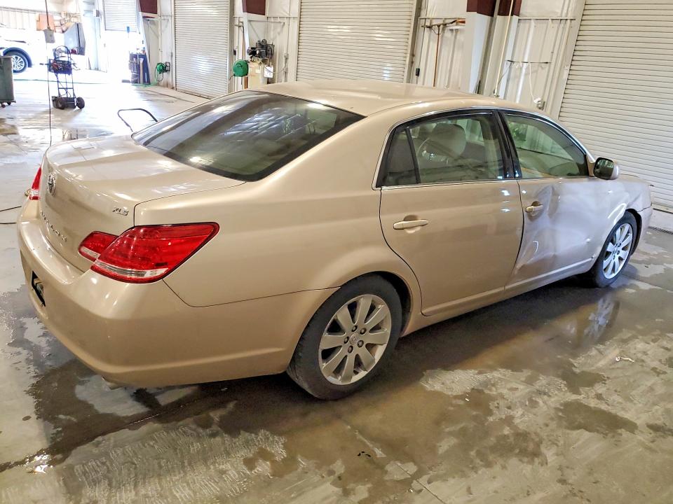 Photo 3 from auction – 2005 TOYOTA AVALON with VIN 4T1BK36B05U038045