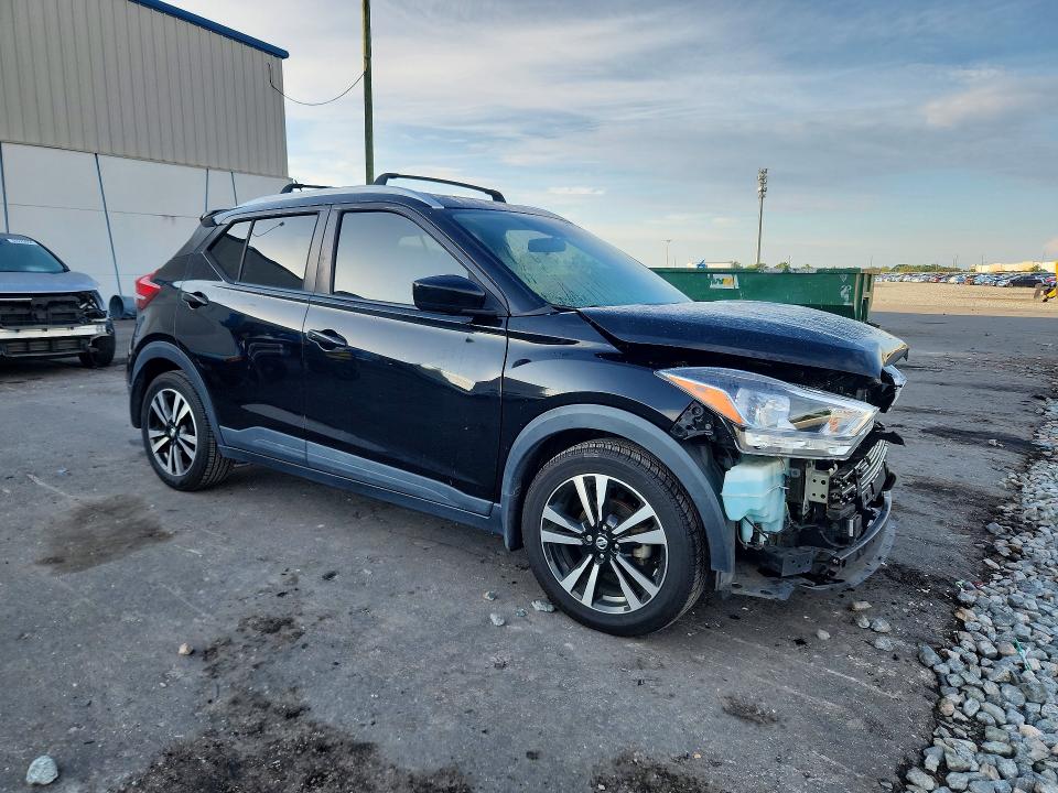 Photo 4 from auction – 2018 NISSAN KICKS with VIN 3N1CP5CU8JL522290