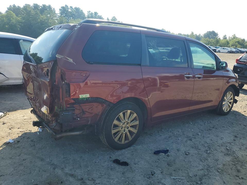 Photo 3 from auction – 2015 TOYOTA SIENNA with VIN 5TDDK3DC6FS095316