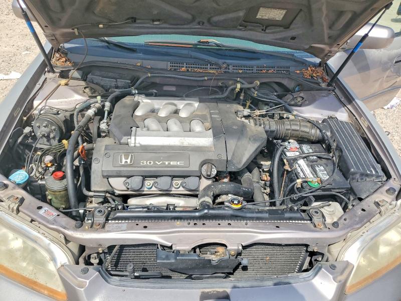 Photo 11 from auction – 2000 HONDA ACCORD with VIN 1HGCG1650YA021066