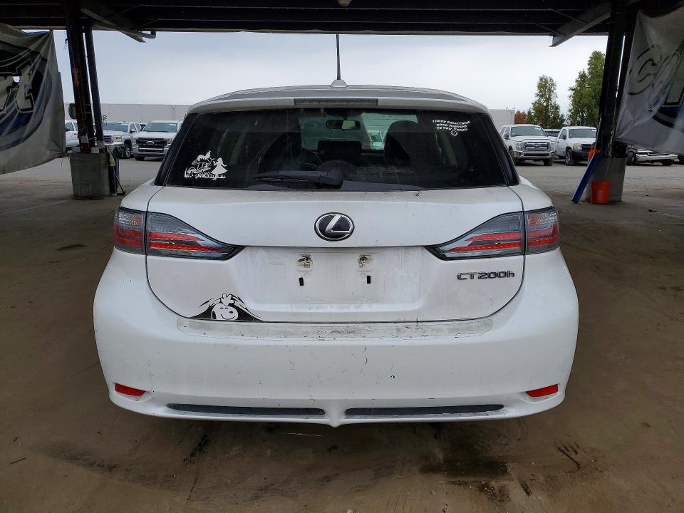 Photo 6 from auction – 2011 LEXUS CT with VIN JTHKD5BH1B2045628