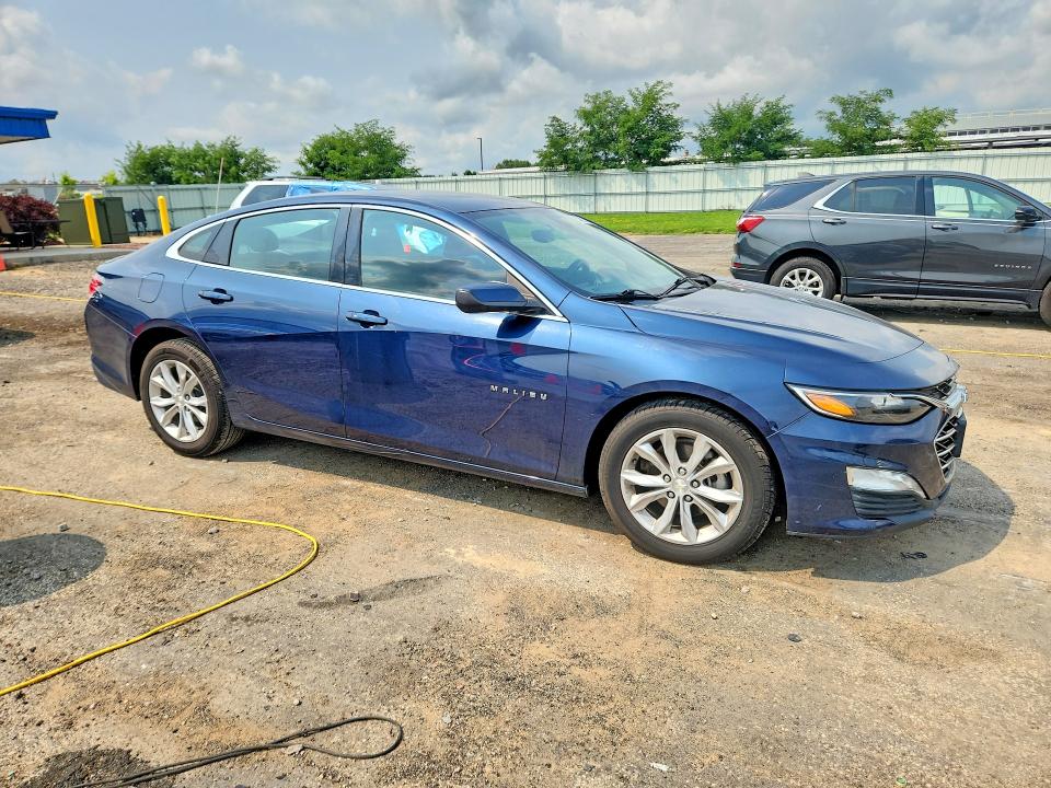 Photo 4 from auction – 2020 CHEVROLET MALIBU with VIN 1G1ZD5ST4LF020309