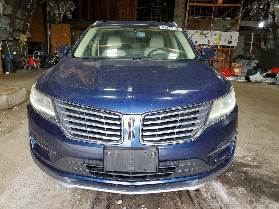 Photo 5 from auction – 2017 LINCOLN MKC with VIN 5LMCJ1D96HUL32207