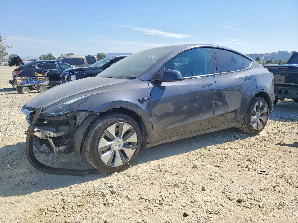 TESLA MODEL Y 2022 con VIN 7SAYGDEE9NF560542 - Foto de la subasta