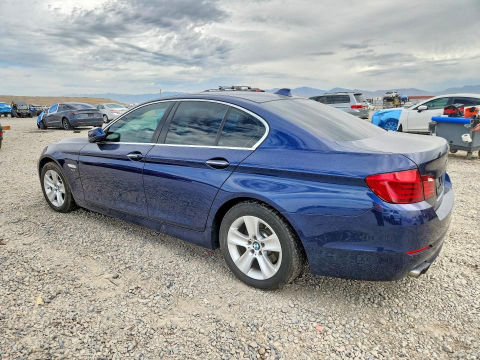 Photo 2 from auction – 2012 BMW 528 with VIN WBAXH5C55CDW08442