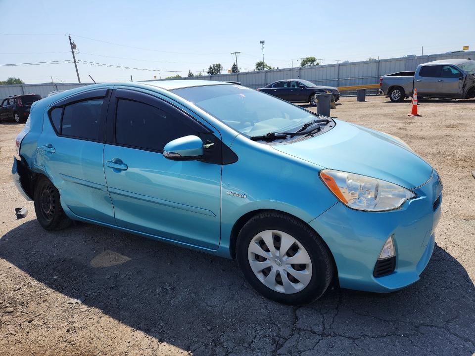 Photo 4 from auction – 2012 TOYOTA PRIUS C with VIN JTDKDTB30C1017174