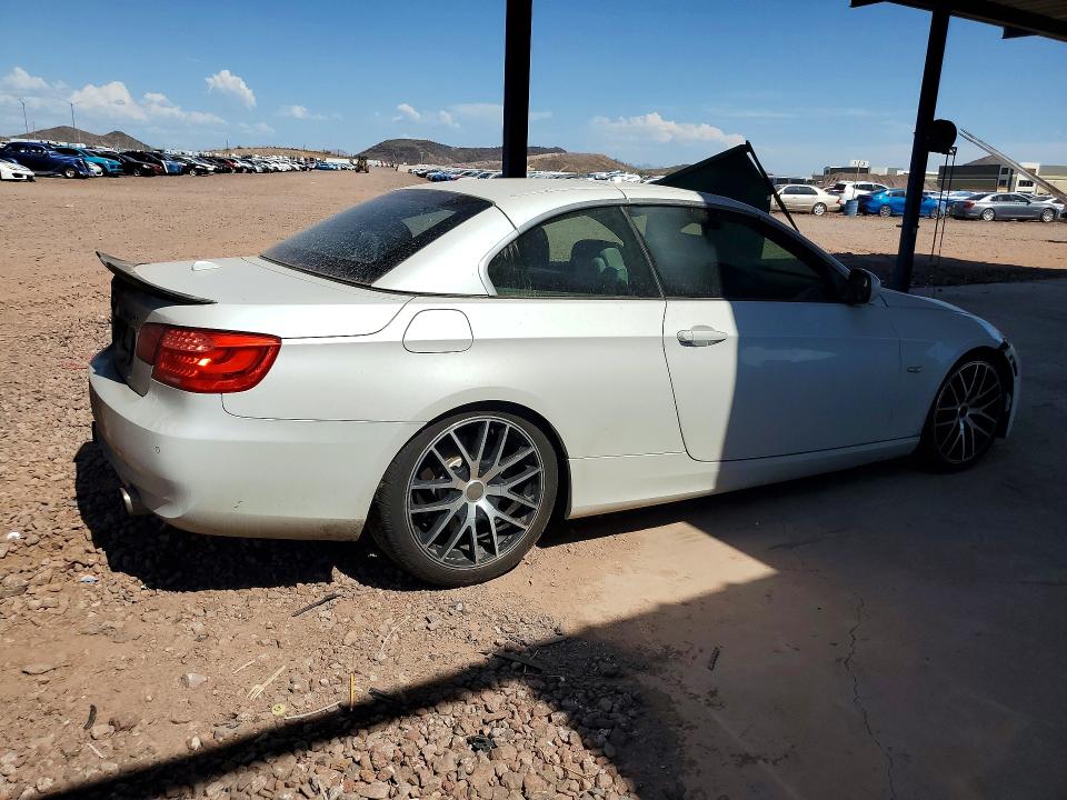 Photo 3 from auction – 2012 BMW 335 with VIN WBADX7C57CE744793