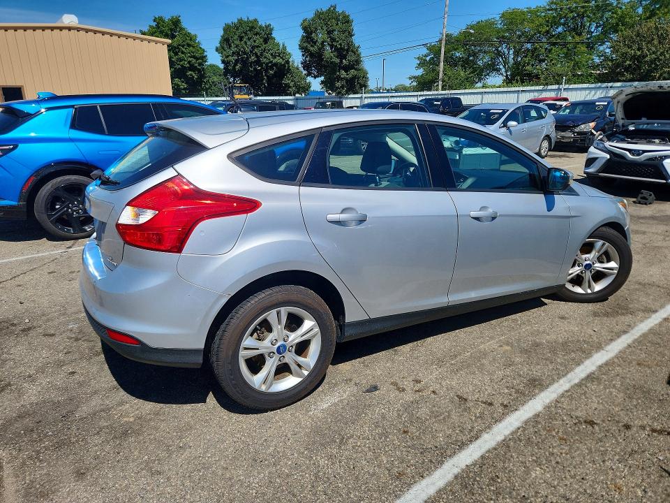 Снимка 3 от търг – 2012 FORD FOCUS с VIN 1FAHP3K27CL381451