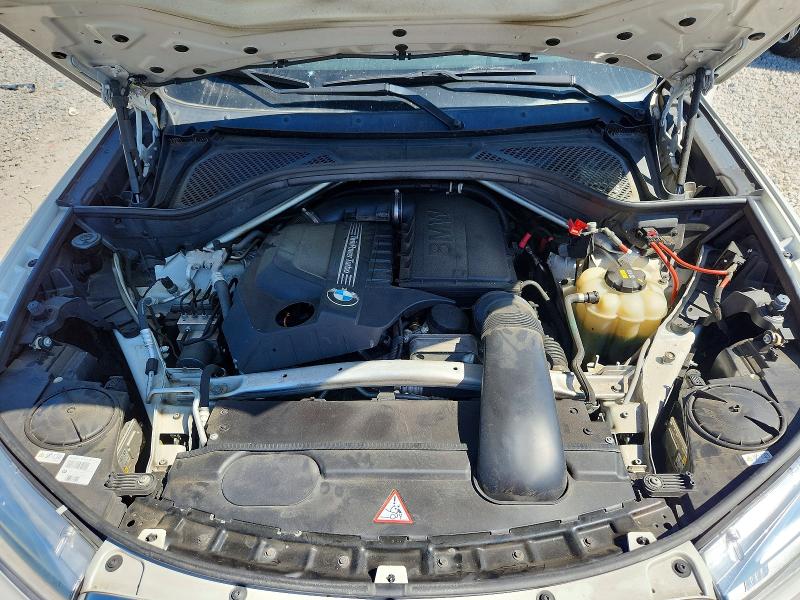 Photo 12 from auction – 2016 BMW X5 with VIN 5UXKR0C53G0P28264