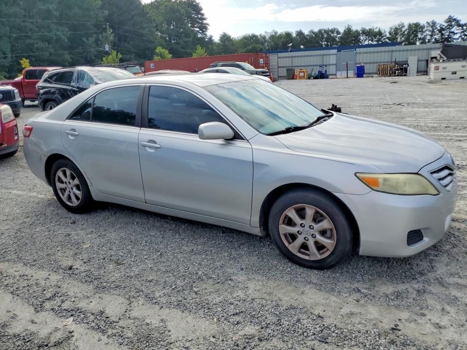 Photo 4 from auction – 2011 TOYOTA CAMRY with VIN 4T1BF3EK6BU623813