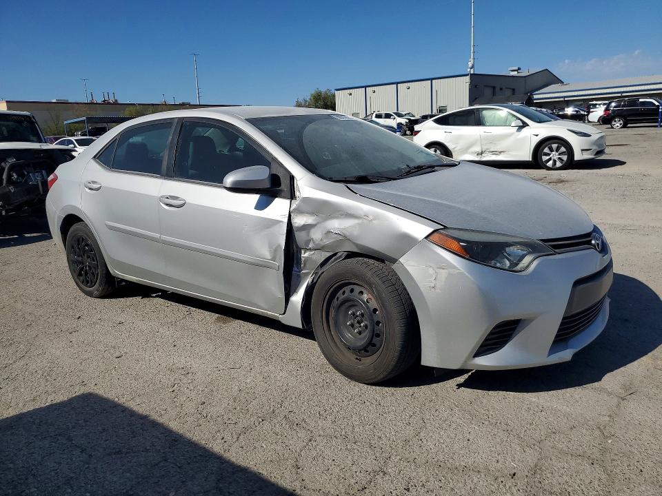 Photo 4 from auction – 2015 TOYOTA COROLLA with VIN 5YFBURHE1FP293147